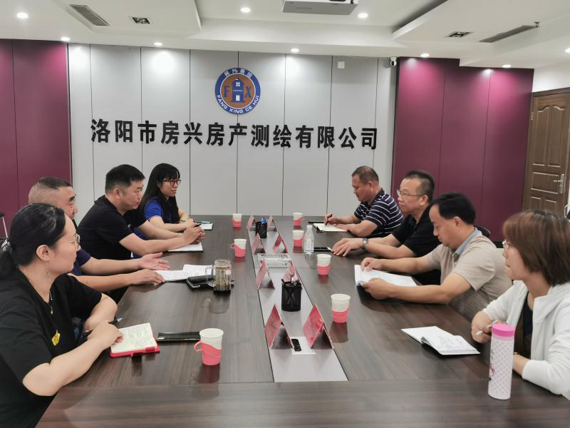 集團公司領導到熱力公司、房興公司檢查指導工作
