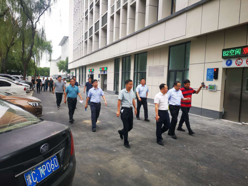 洛陽市委常委、市政府黨組成員魏建平 督導調(diào)研我市城市停車場重點項目建設工作